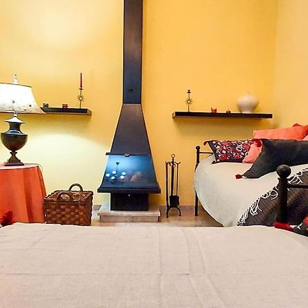 Apartamento Suite Alameda De Hercules Севиля Екстериор снимка