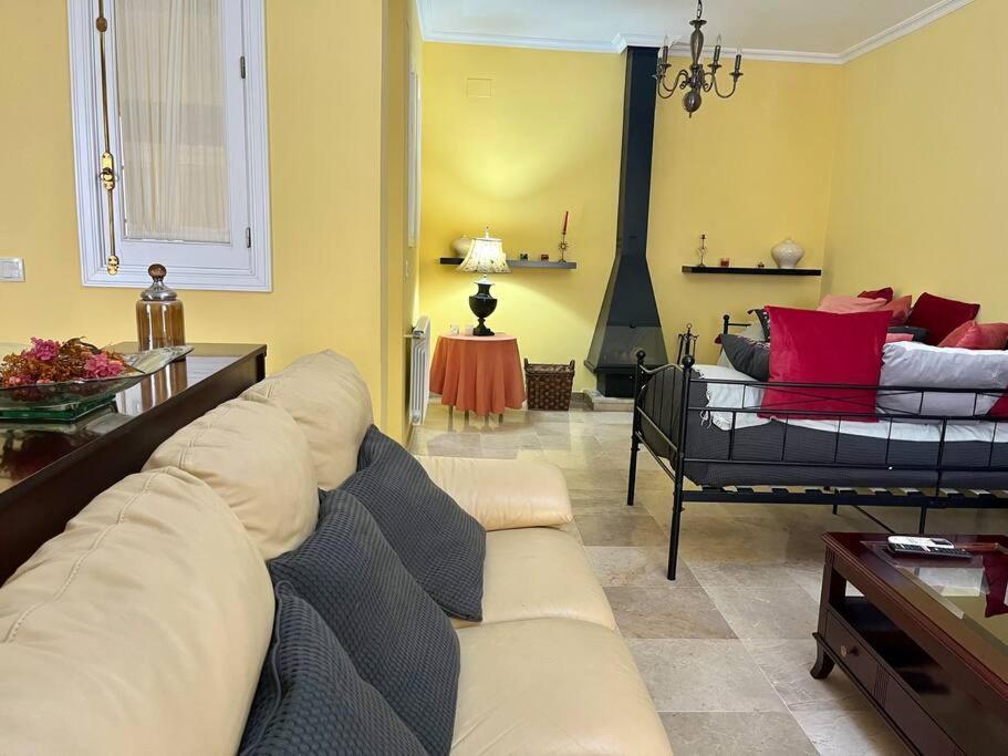 Apartamento Suite Alameda De Hercules Севиля Екстериор снимка